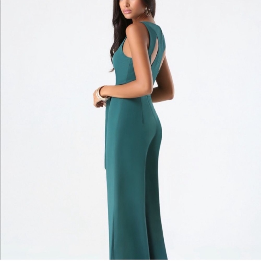 Bebe Jumper jade Diamond Cutout back, slit legs. Perfect  Christmas for Party